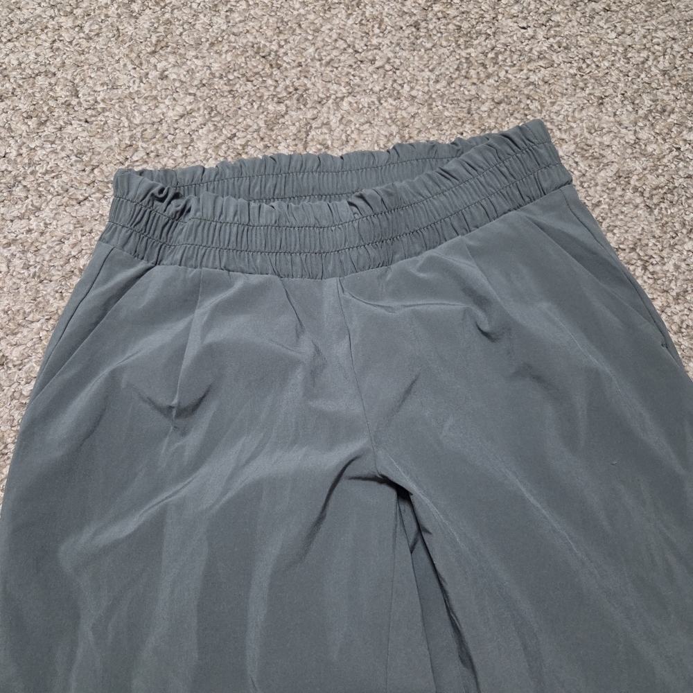 Athleta Pants Aliso Jogger Green S/67557 Women's Size 2 Pockets Lightweight - Picture 3 of 12